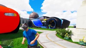 КАТАЕМСЯ НА ГИГАНТСКОМ МОЛНИИ МАКВИНЕ В ГОРОДЕ! ОГРОМНЫЕ МАШИНЫ ИЗ ТАЧКИ 3 🌊 ГТА 5 МОДЫ МУРКА