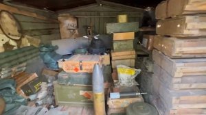 Крупный схрон с оружием и боеприпасами образца НАТО обнаружили в ДНР