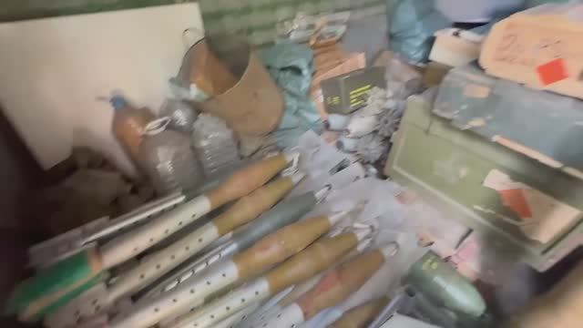 В Курахово полицейские изъяли схрон боеприпасов образца стран НАТО