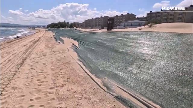 Анапа пляж Джемете сегодня 19 мая 2025. Море и погода в Анапе сейчас. Мазут на пляже