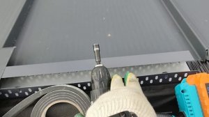 Короткий вентпрогон опорный конька  Кликфальц . Монта?