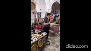 Бухара, продавец муз инструментов.