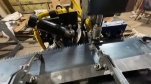 Заточка и разводка зубьев двуручной  пилы