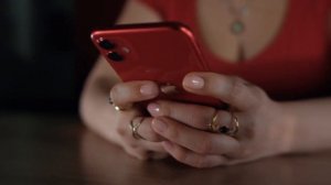 Женщина кинула в игнор, как понимать и что делать?