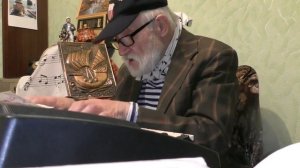 "СКАЖИ СПАСИБО ПЕРЕД СНОМ..."СЛОВА ЗИЛИ АИПОВОЙ.МУЗЫКА ?