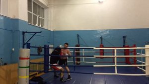 Спарринг по боксу 60 кг vs 80 кг #спаринги #бокс #тренировк