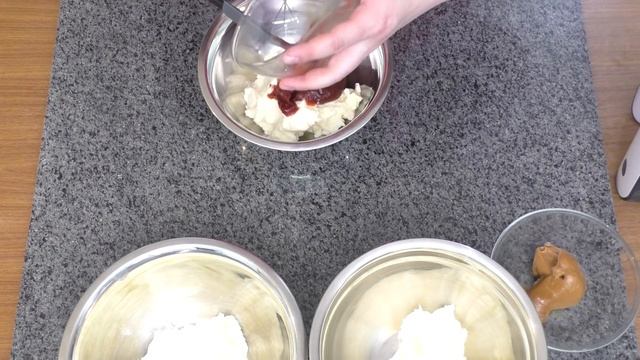 Крем чиз со вкусами: карамель, фруктово-ягодный, шоколад, фисташка, фундук, миндаль.