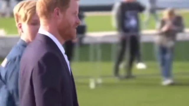 НА Кейт СОВЕРШЕННО ОТВРАТИТЕЛЬНОЕ Нападение! Дворец в СТРАХЕ_Принц ПЬЁТ По-чёрному_Меган новости