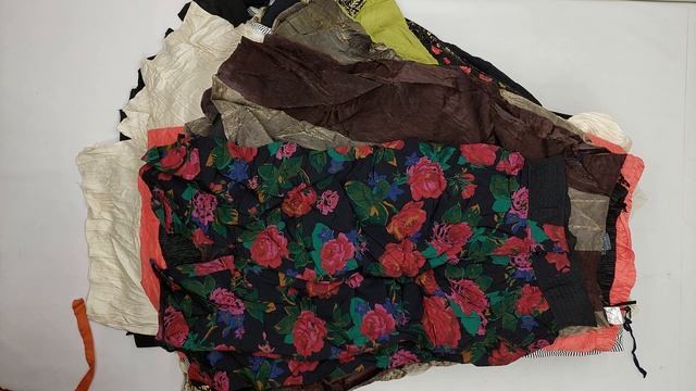 27238 Юбки длинные LMSK.L 1/2 (extra) 3 пак 22.5кг 6.95€\кг 75шт смотреть онлайн