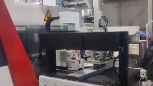 Серворобот 5-осевой Е950D для закладных на ТПА MILACRON