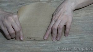 Cover the threads with glue like I did! For pennies, you'll have awesome items for your home!