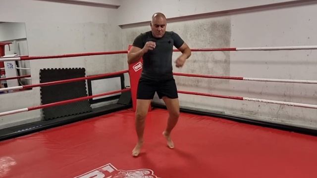 Движение в бойна стойка 🥊👉Виж няколко основни грешк смотреть онлайн