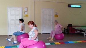 УПРАЖНЕНИЯ С МЯЧОМ 🔴ДЛЯ ПОЖИЛЫХ.🧙ЦЕНТР РЕАБИЛИТАЦИ?