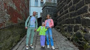Приехали с Милой в Выборг, погуляли по старинным улочкам, посетили Выборгский замок
