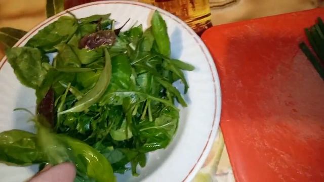 Основное - чеснок посажен! Черенок розы поменяла на к? смотреть онлайн