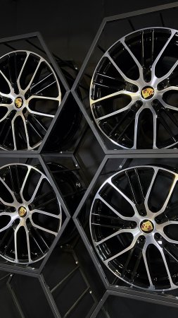 Оригинальные диски Porsche Panamera R21