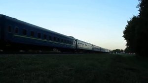 БЧ / УЗ Тепловоз ТЭП70-0226 с поездом Киев-Санкт-Петербург