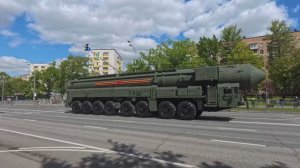 ПРОХОД ВОЕННОЙ ТЕХНИКИ ПОСЛЕ ПАРАДА ПО ВОЛГОГРАДСКОМУ ПРОСПЕКТУ