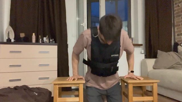 30 дней ТРЕНИРОВАЛСЯ в домашних условиях с НЕЙРОСЕТЬЮ. смотреть онлайн