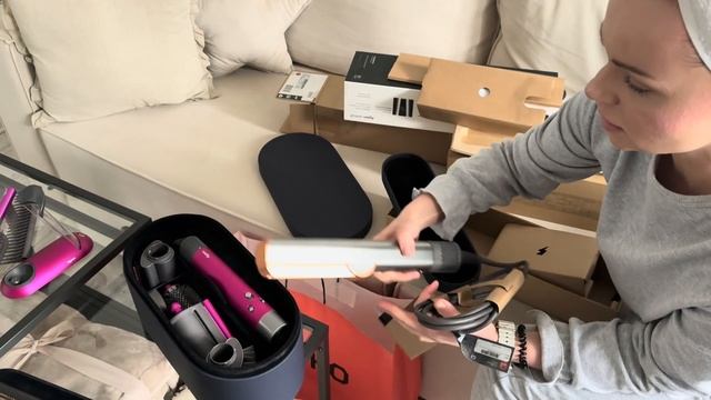 Новый DYSON AIRSTRAIT 💨 внезапно оказался у меня дома😳😱🙀 смотреть онлайн