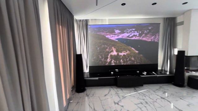 Моторизированные тумба и ALR экран Vividstorm 120 дюймов в Мос смотреть онлайн