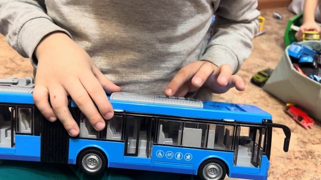 Обзор игрушек с Егором. Подарки на день рождения для м?