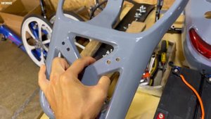 Как подключить батареи в электроскутере. Разобранный