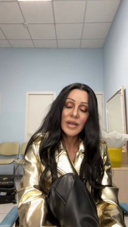 Happy birthday, Cher 🤍

Нашла в телефоне запись с «Один в один», где сижу в гримерке перед выходом