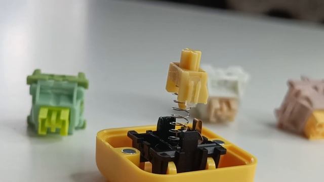 Какие ТИХИЕ свитчи лучше? Outemu Silent Peach, Silent Lemon, Cream Yellow, Akk смотреть онлайн