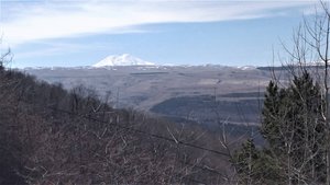 Канатная дорога в Кисловодске. Вид на Эльбрус.