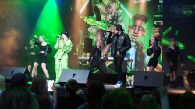 Настя Star & Divineboy- Автомат / TTFest / Фестиваль тиктокеров / ГлавКлуб / Moscow / 29-06-2022 смотреть онлайн