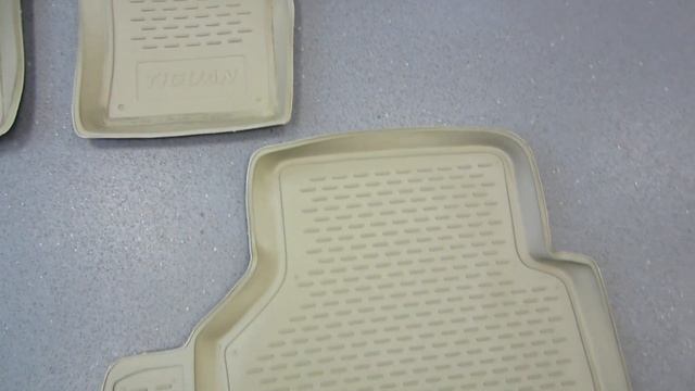 Коврики в салон Volkswagen Tiguan I 2007-2016. Цвет бежевый