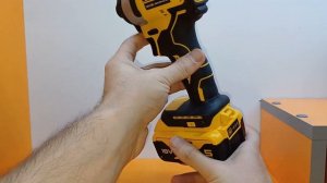 DeWalt DCF 809: Обзор легкого и мощного шуруповерта — стоит ?