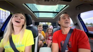 We are in the car на русском | Мы в машине - Песня для детей | Детские песни от Тимы и Еси