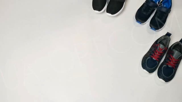 Детские кроссовки, кеды оптом 10 кг АКЦИЯ 17,5 €/кг ➡️ 15,9 €/кг лот №3305 купить 👉 +380671976827 смотреть онлайн