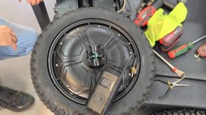 Замена покрышки на моноколесе Veteran Patton S / отзыв