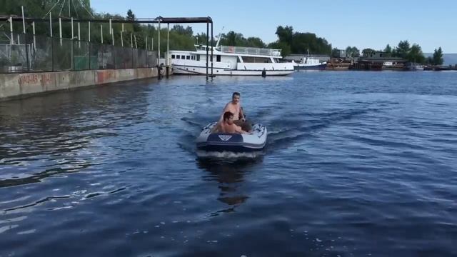 Самодельный 4 Х тактный лодочный мотор 2,5 л/с. смотреть онлайн