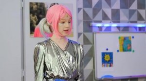 БЭТСИ в школе будущего | Скетч | Хорошоу