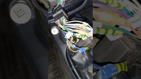 Подключение магнитолы через замок зажигания.