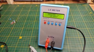 ЛУЧШИЙ БЮДЖЕТНЫЙ LC-МЕТР JUNTEK LC-200A точное измерения емко