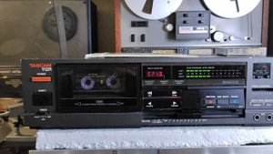 Тест кассетной деки TASCAM 112D, сквозной канал, полный реверс, изменение скорости зап./воспр. 100v