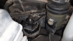 правая подушка двс санта фе 2 2.4