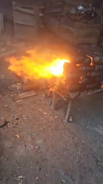 Угольная горелка для обжига асфальта кирпичей гипса и смотреть онлайн