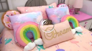 Диана и Рома - Диана играет с куклами Kindi Kids