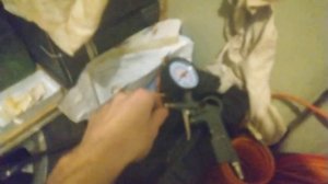 Манометр на подкачке колес врет, пробуем заменить сам манометр.