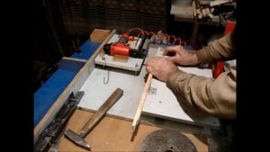 СТАНОК ДЛЯ СБИВАНИЯ РАМОК ПНЕВМОСТЕПЛЕРОМ