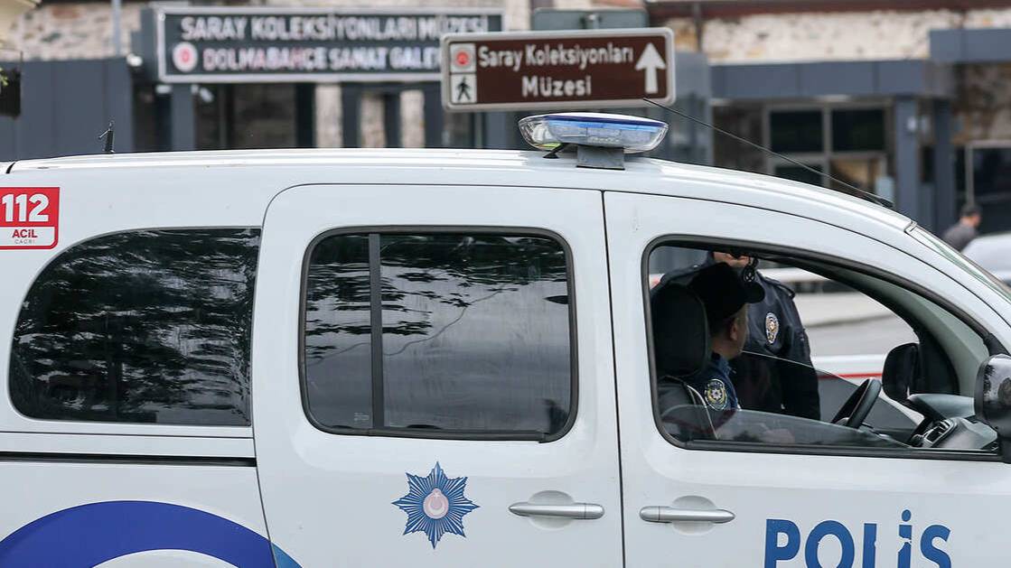 Полиция Турции задержала еще 22 подозреваемых по делу о коррупции Имамоглу