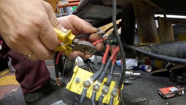 Установка предохранителя на плюсовую клемму электров смотреть онлайн