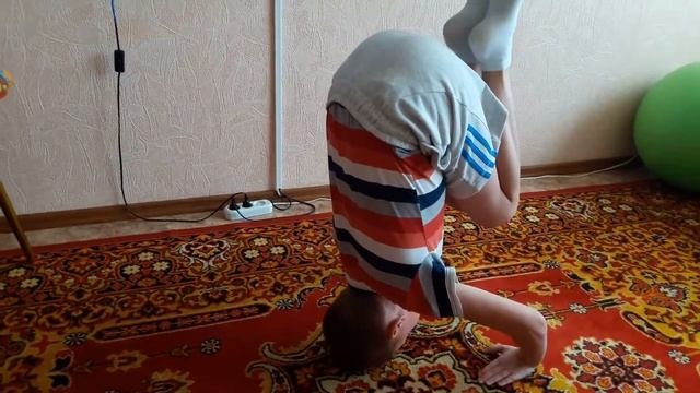 Стойка на голове для начинающих