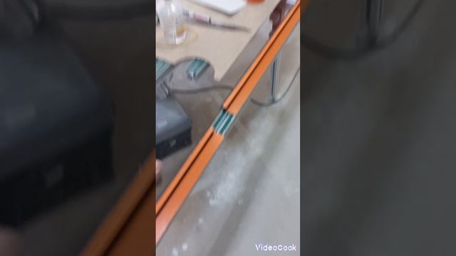 Монтаж декоративного профиля с подсветкой на подиум. смотреть онлайн